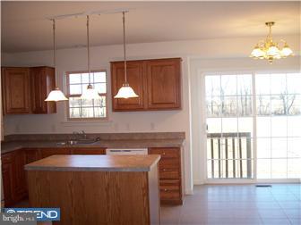 525 West Reeser Street Leesport, PA 19533 - Photo 4 of 6 Gallery Image 4