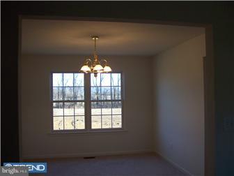 525 West Reeser Street Leesport, PA 19533 - Photo 5 of 6 Gallery Image 5