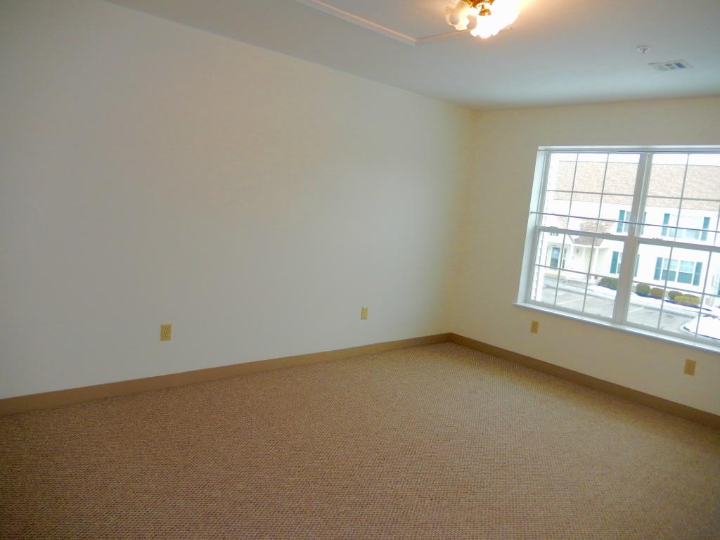 4 Tampa Drive, Unit C4 Rochester, NH 03867 - Photo 11 of 12 Gallery Image 11