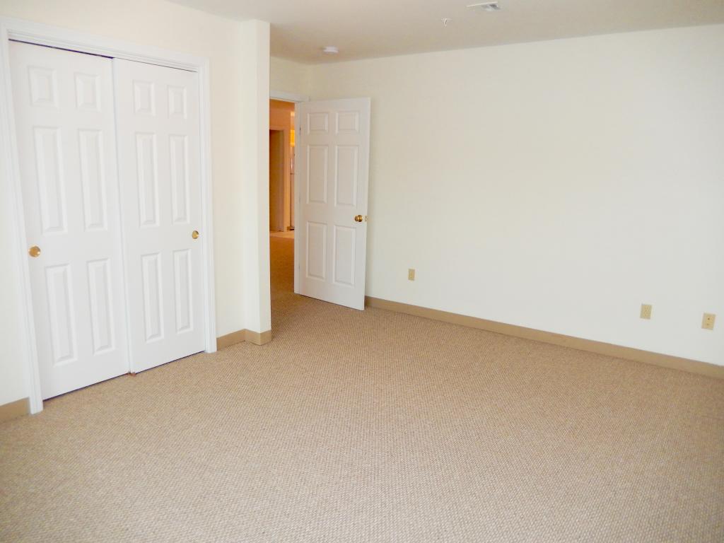 4 Tampa Drive, Unit C4 Rochester, NH 03867 - Photo 12 of 12 Gallery Image 12