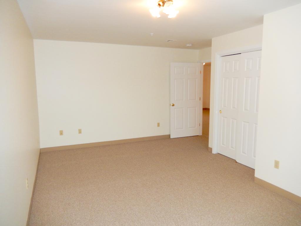 4 Tampa Drive, Unit C4 Rochester, NH 03867 - Photo 10 of 12 Gallery Image 10