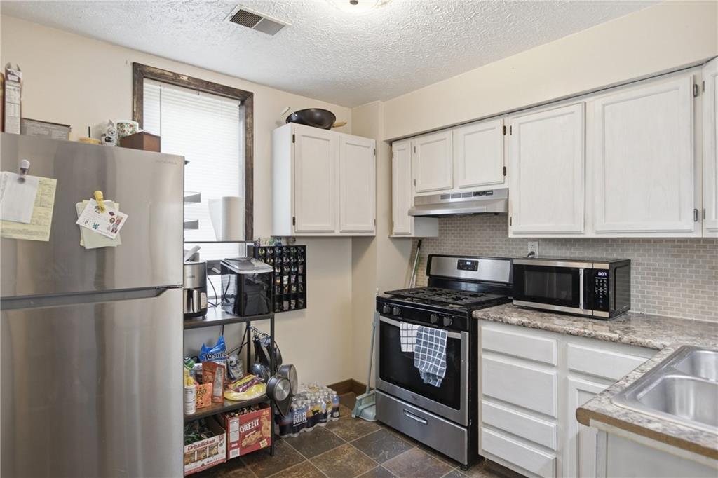 431 Elm Road Ambridge, PA 15003 - Photo 10 of 24