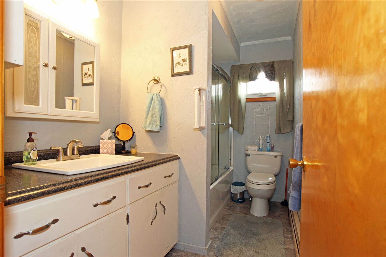 62 Whitehouse Road Rochester, NH 03867 - Photo 11 of 25