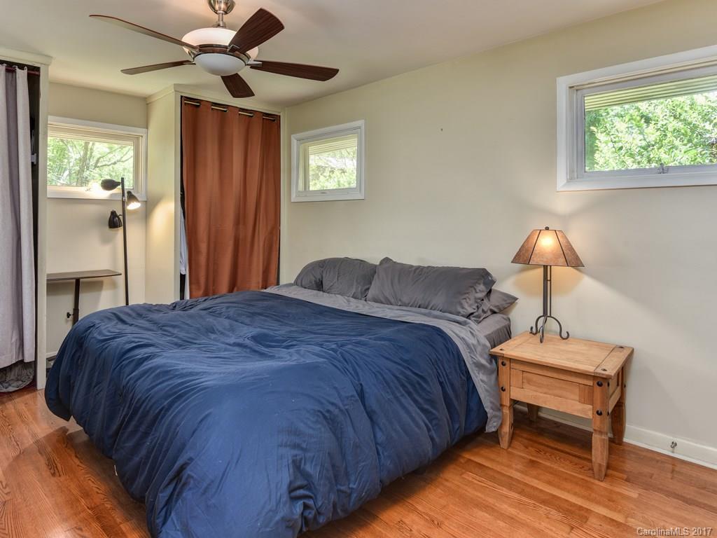 117 Red Oak Road Asheville, NC 28804 - Photo 13 of 24 Gallery Image 13