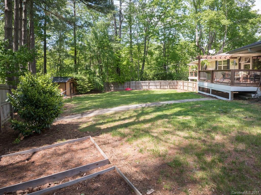 117 Red Oak Road Asheville, NC 28804 - Photo 23 of 24 Gallery Image 23