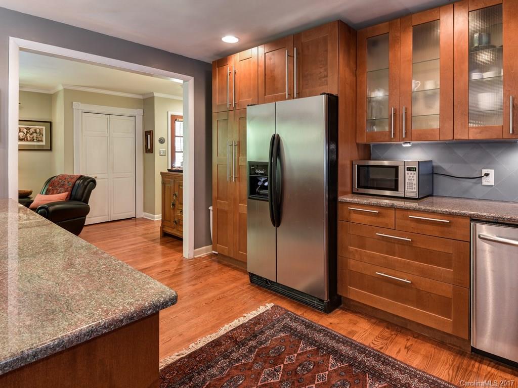 117 Red Oak Road Asheville, NC 28804 - Photo 7 of 24 Gallery Image 7