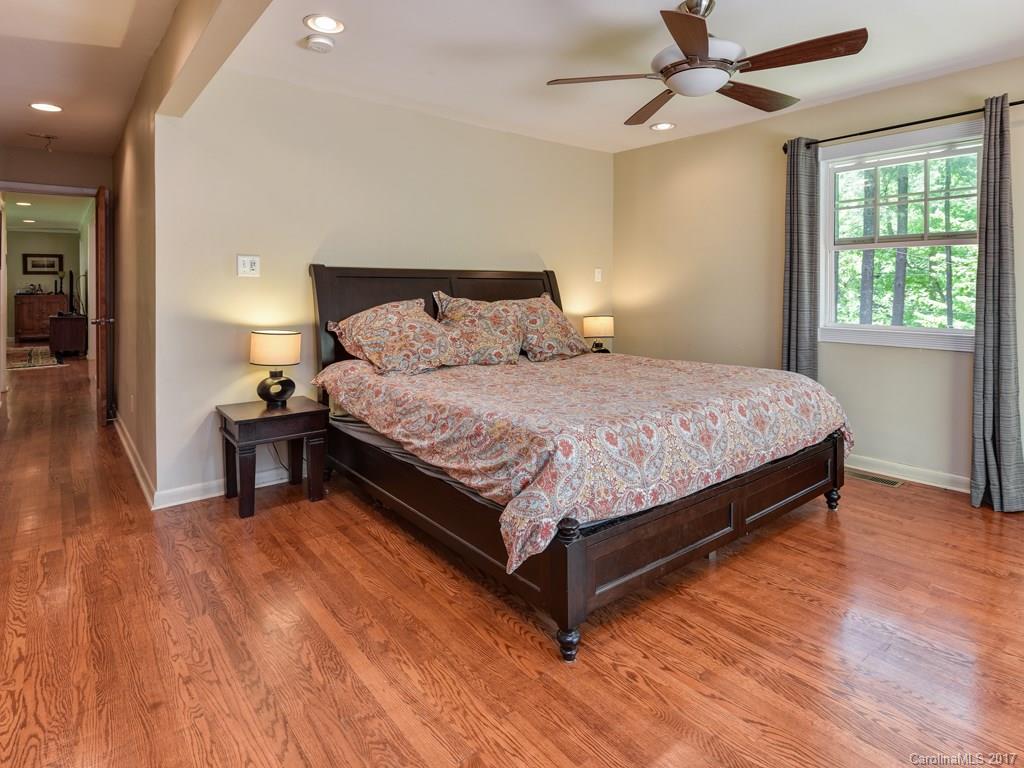 117 Red Oak Road Asheville, NC 28804 - Photo 8 of 24 Gallery Image 8