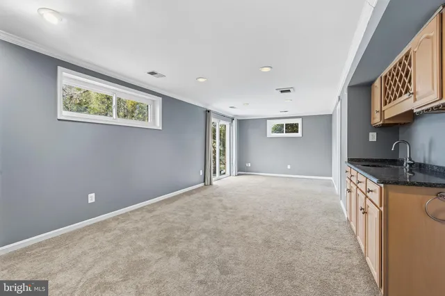 $3,500 | 3412 Ramsgate Terrace, Alexandria, VA 22309