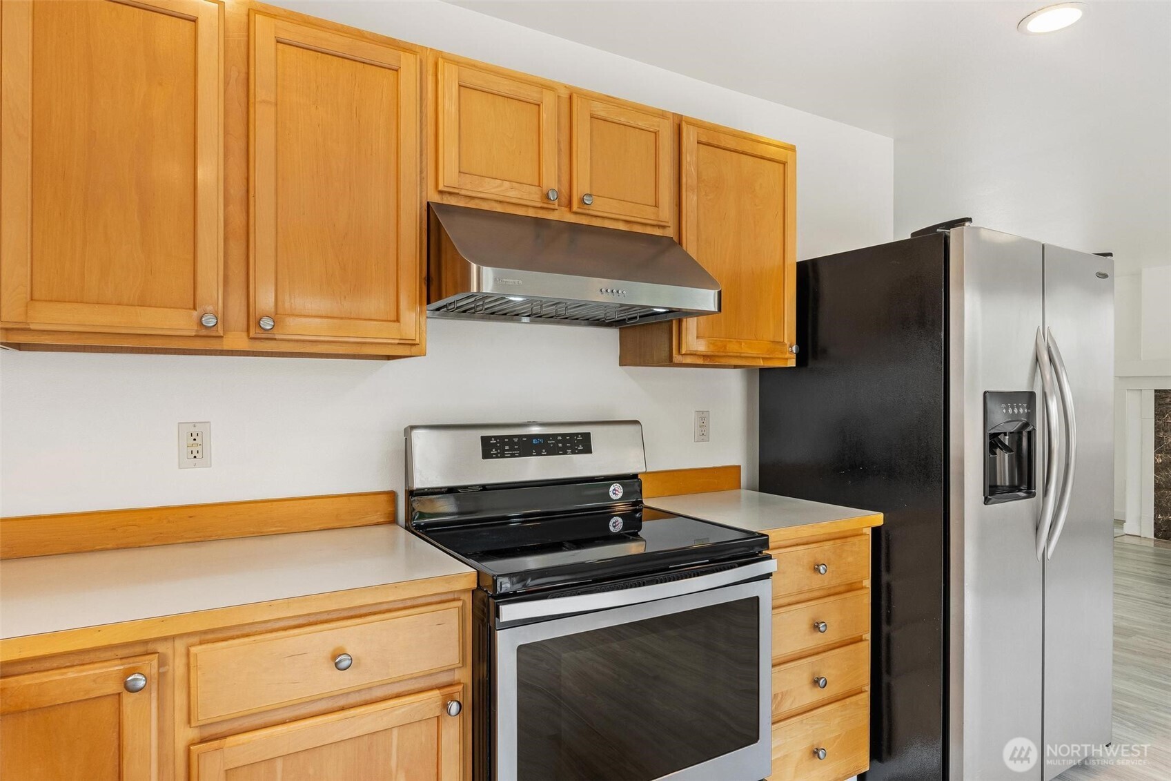110 Ferndale Avenue Southeast Renton, WA 98056 - Photo 13 of 40