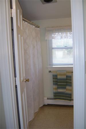 16 Tennyson Road Reading, MA 01867 - Photo 19 of 30 Gallery Image 19