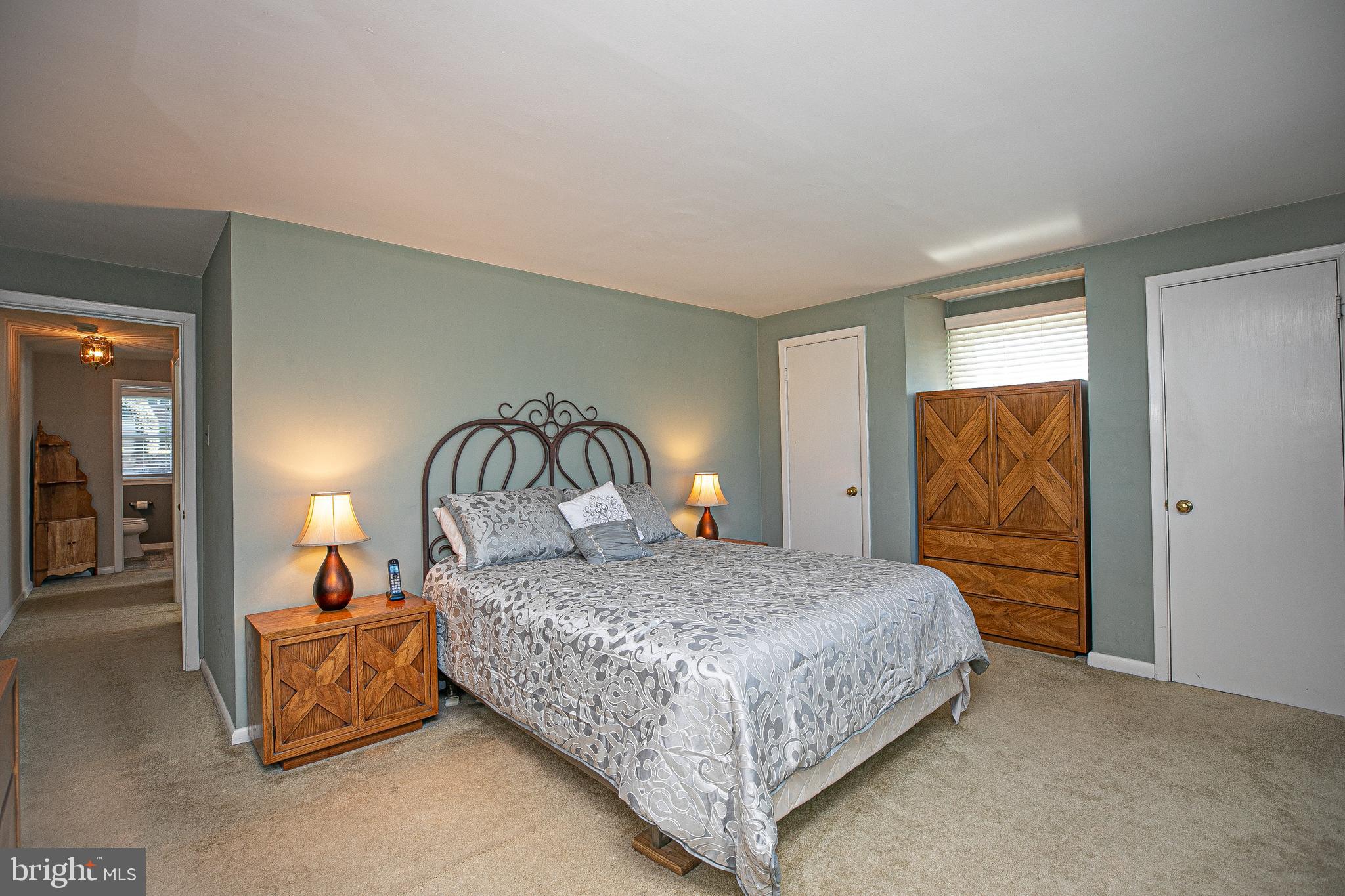 727 Hill Road Philadelphia, PA 19128 - Photo 14 of 36 Gallery Image 14