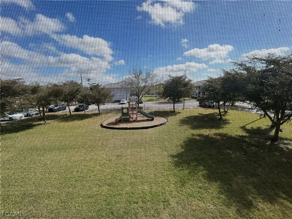 $1,175 | Undisclosed Address, Fort Myers, FL 33966