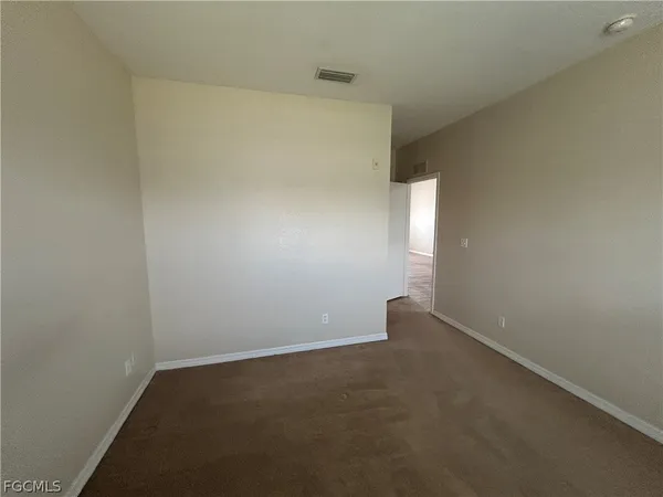 $1,175 | Undisclosed Address, Fort Myers, FL 33966