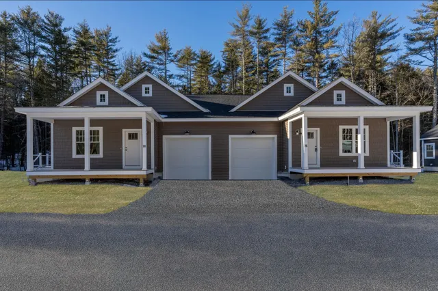 $535,000 | 2 A Renee Drive, Amherst, NH 03031