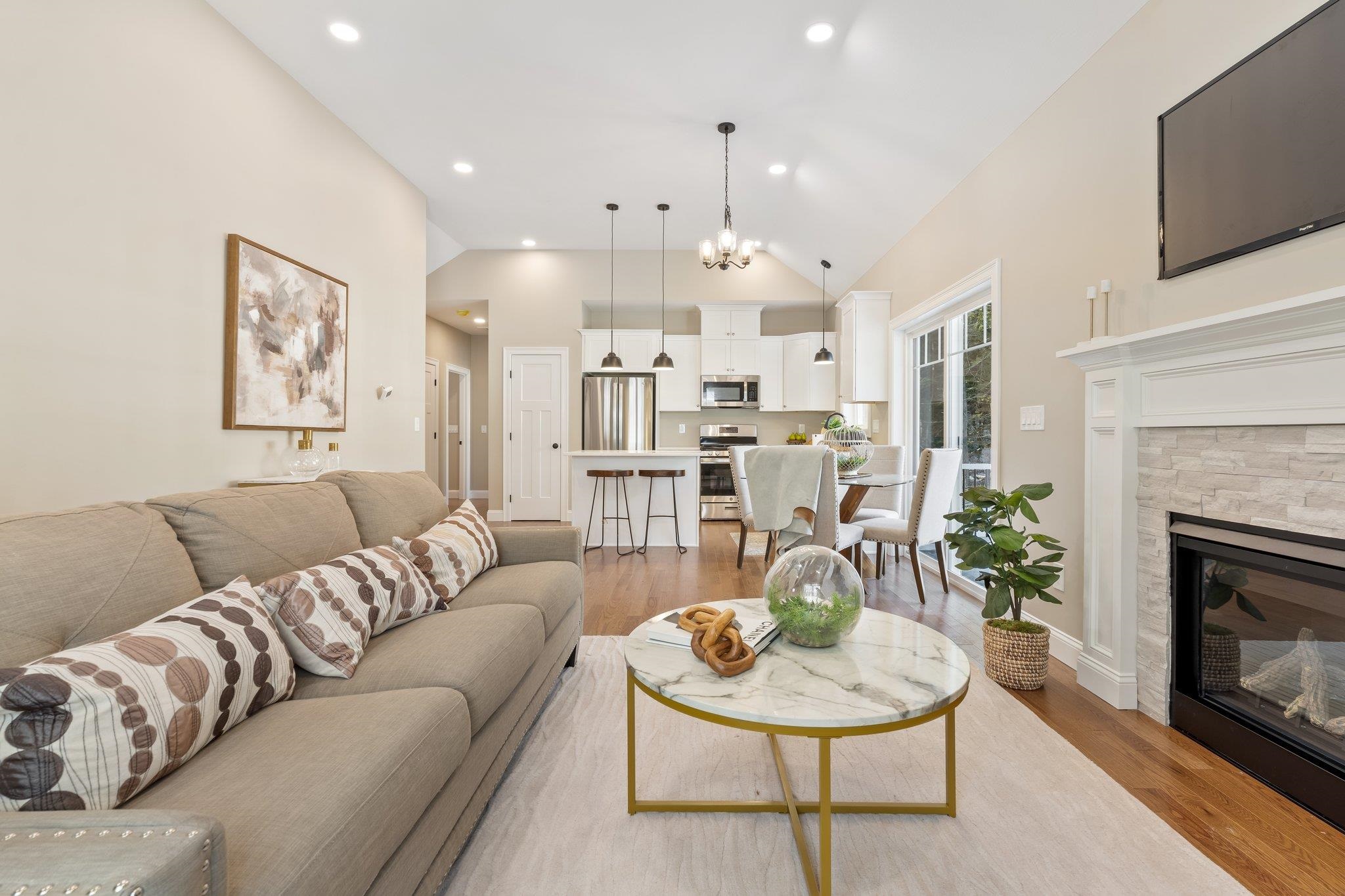 2 A Renee Drive Amherst, NH 03031 - Photo 6 of 19