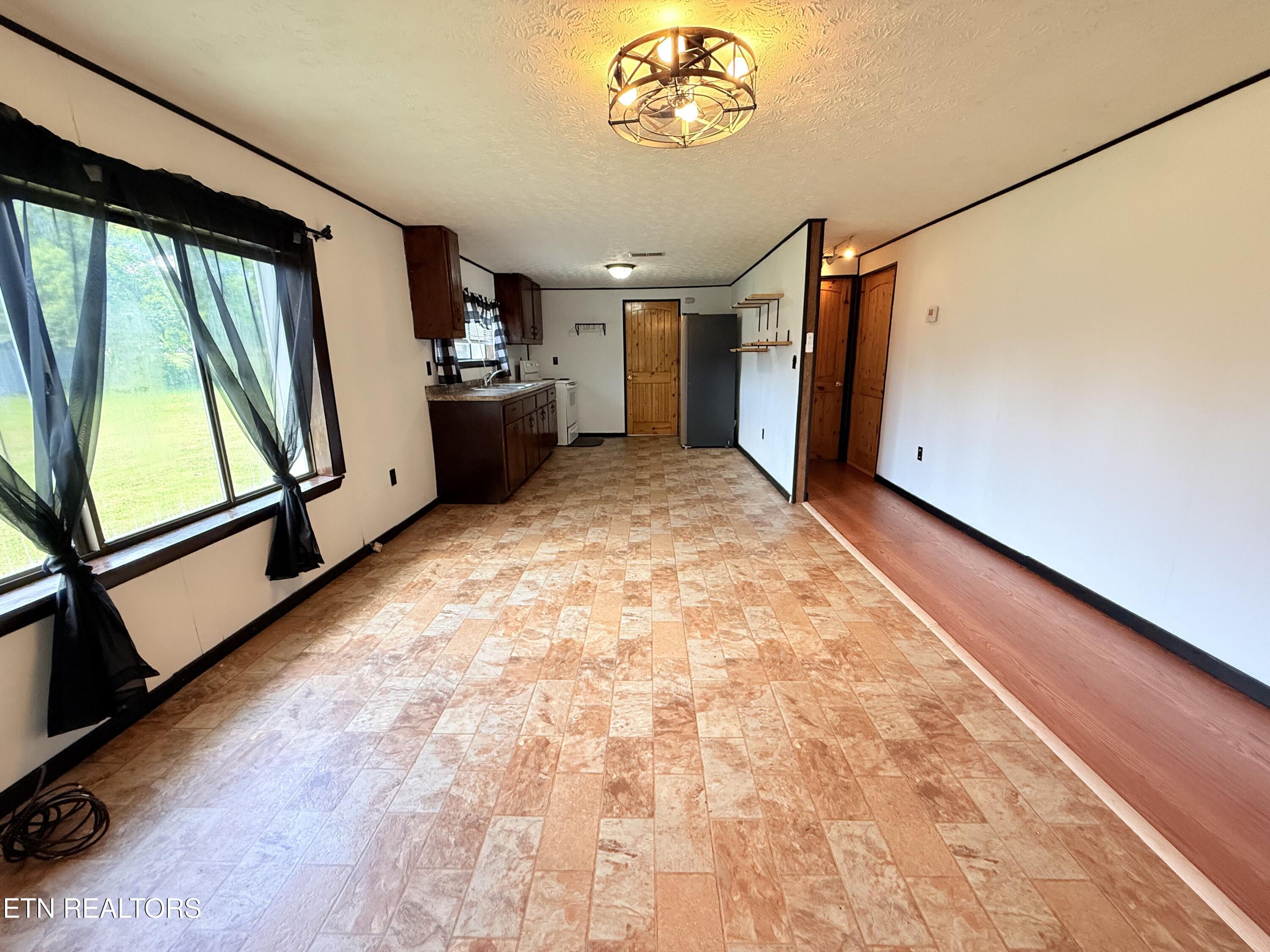 2391 Buffalo Road Oneida, TN 37841 - Photo 13 of 43 Living Room