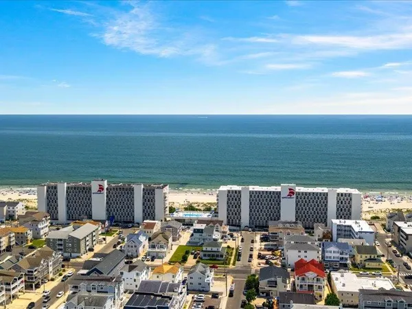 a picture of city view