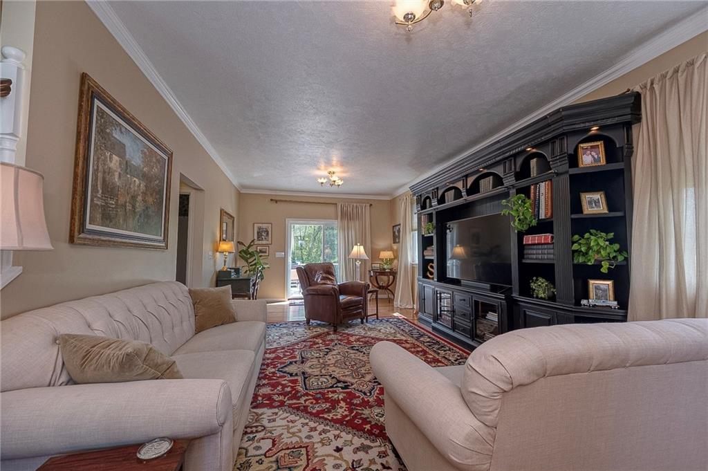 373 Old Plank Road Butler, PA 16002 - Photo 13 of 49 Gallery Image 13