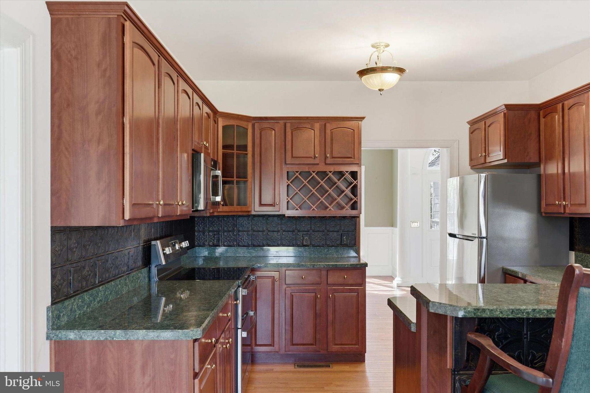 935 Silver Lake Road Lewisberry, PA 17339 - Photo 8 of 39 Kitchen