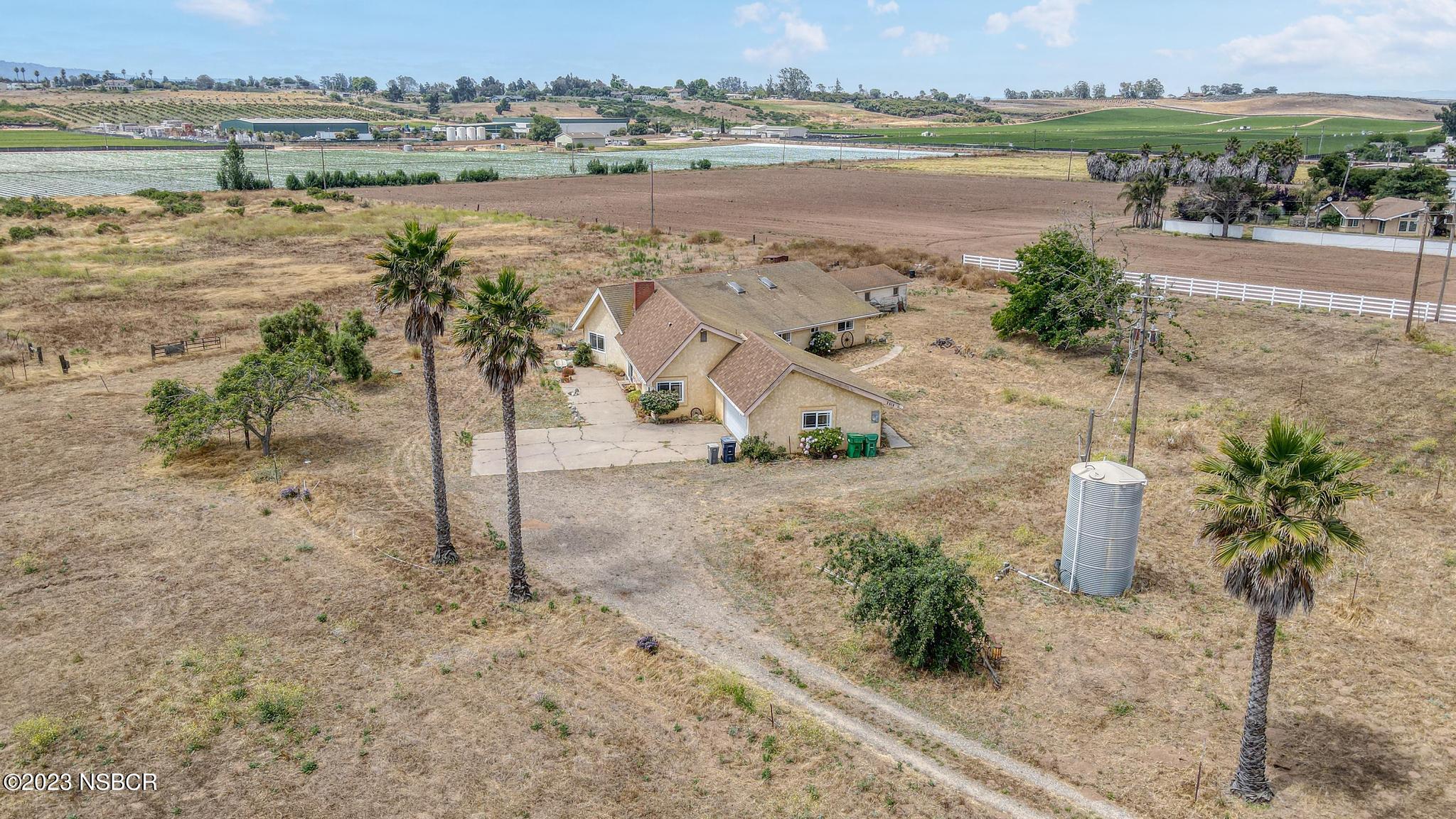 2514 Telephone Road Santa Maria, CA 93454 - Photo 2 of 33 Driveway approach