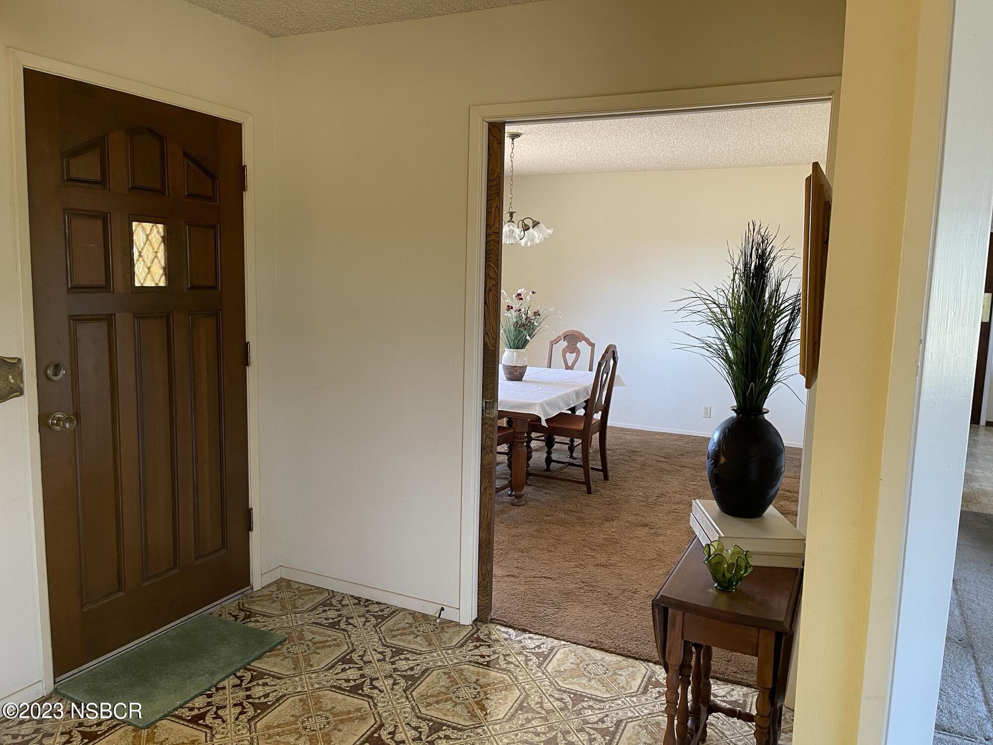 2514 Telephone Road Santa Maria, CA 93454 - Photo 7 of 33 entry to dining