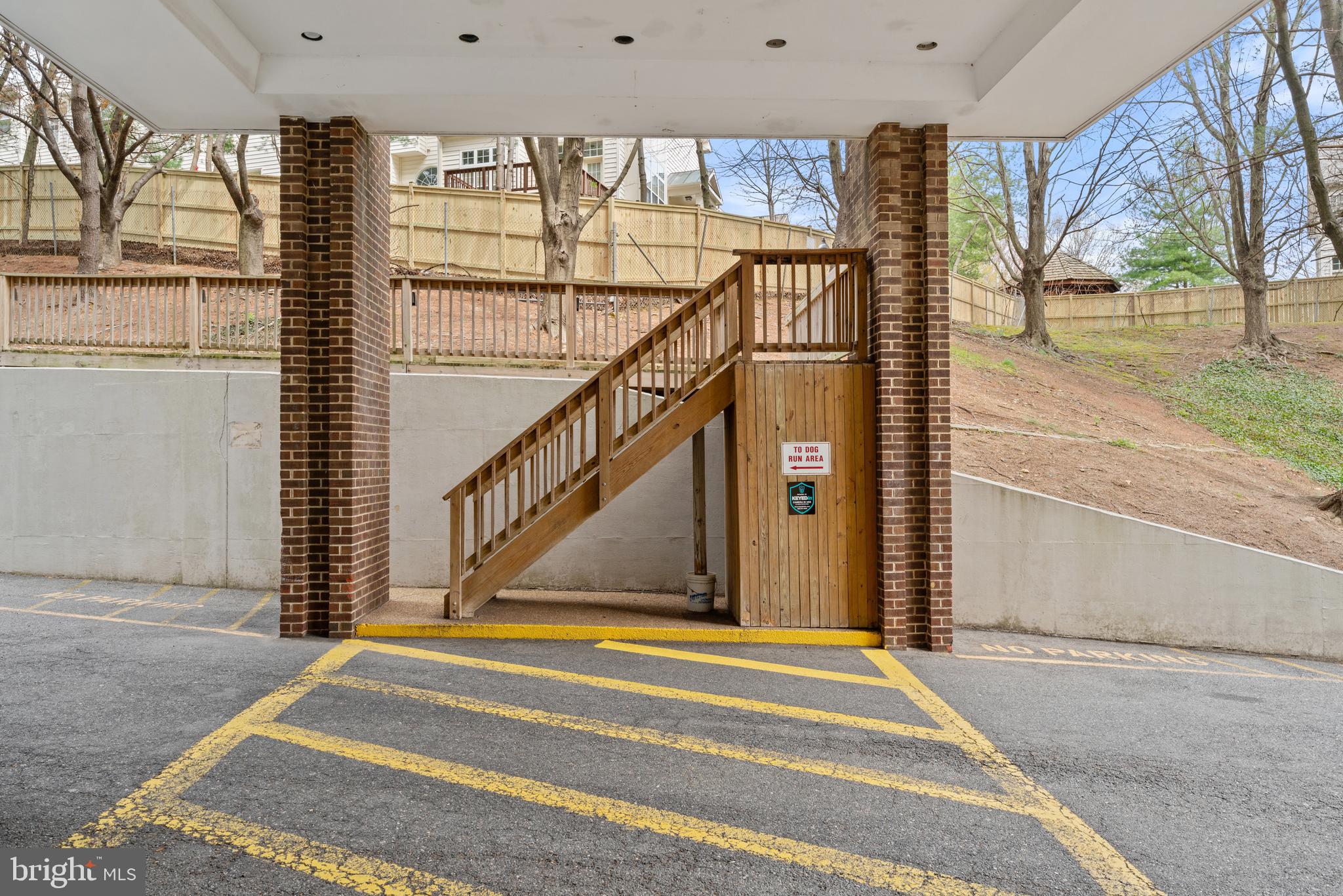 5911 Edsall Road, Unit PH02 Alexandria, VA 22304 - Photo 22 of 23 Dogrun