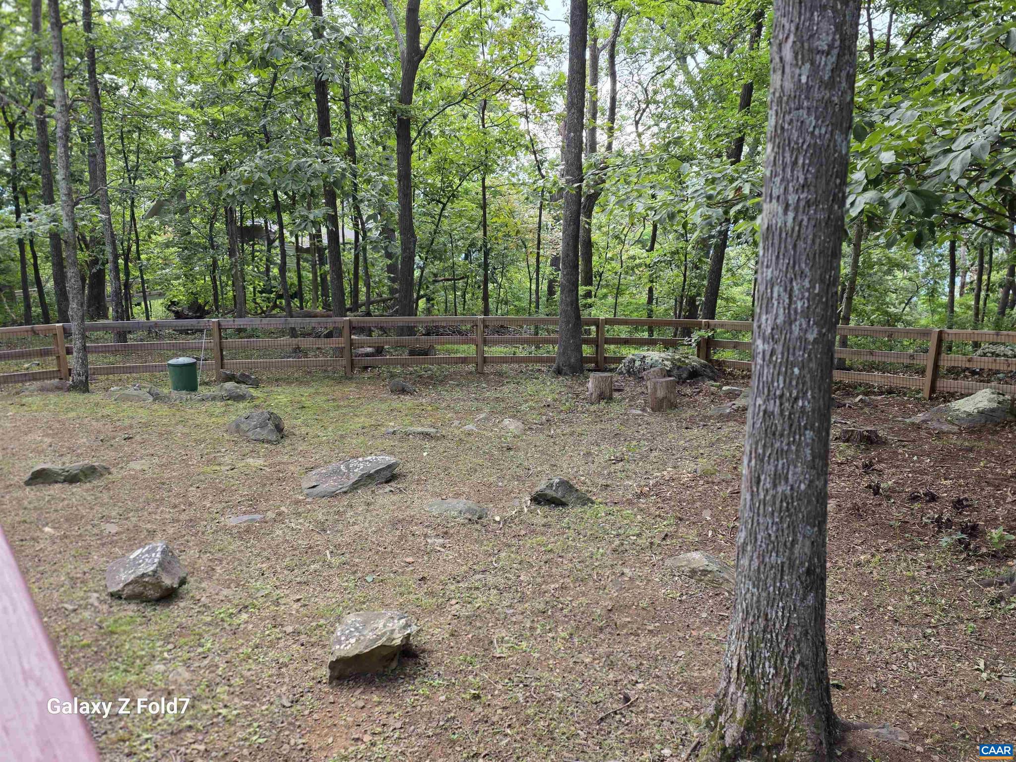 18 Grassy Overlook Wintergreen, VA 22967 - Photo 45 of 65 a backyard of a house with lots of green space