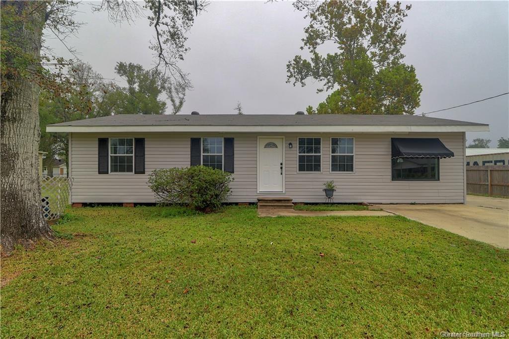 709 Topsy Road Lake Charles, LA 70607 - Photo 1 of 15