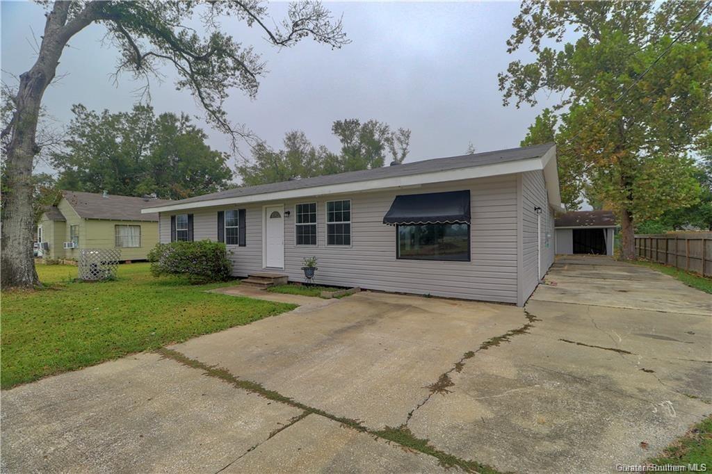 709 Topsy Road Lake Charles, LA 70607 - Photo 2 of 15