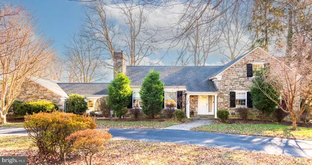 $1,375,000 | 1040 Great Springs Road, Bryn Mawr, PA 19010