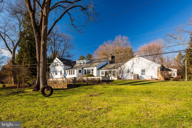 $1,375,000 | 1040 Great Springs Road, Bryn Mawr, PA 19010