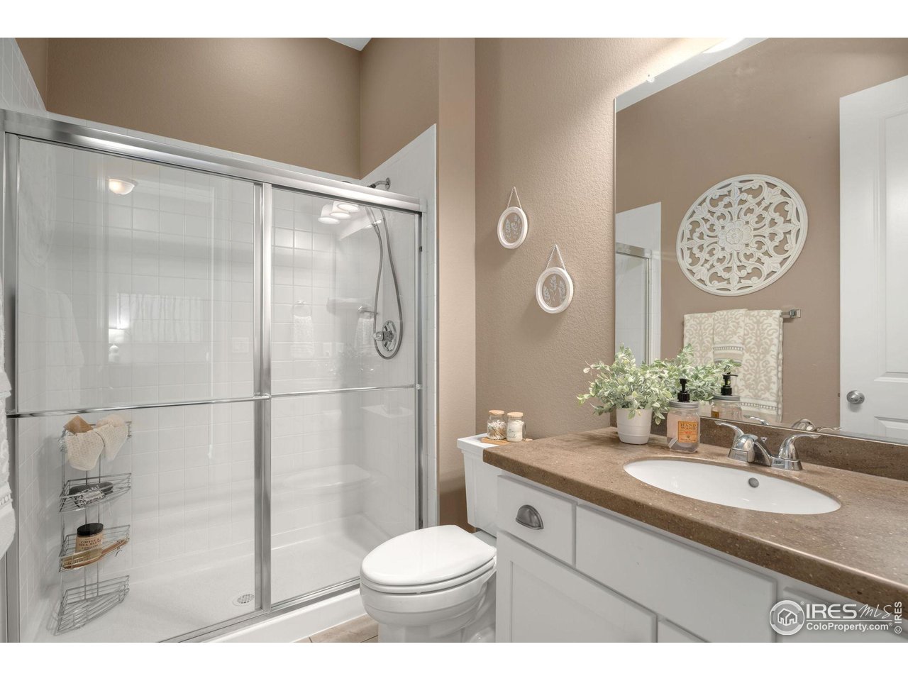3315 Fiore Court Fort Collins, CO 80521 - Photo 21 of 33 Main Floor Shared Bathroom