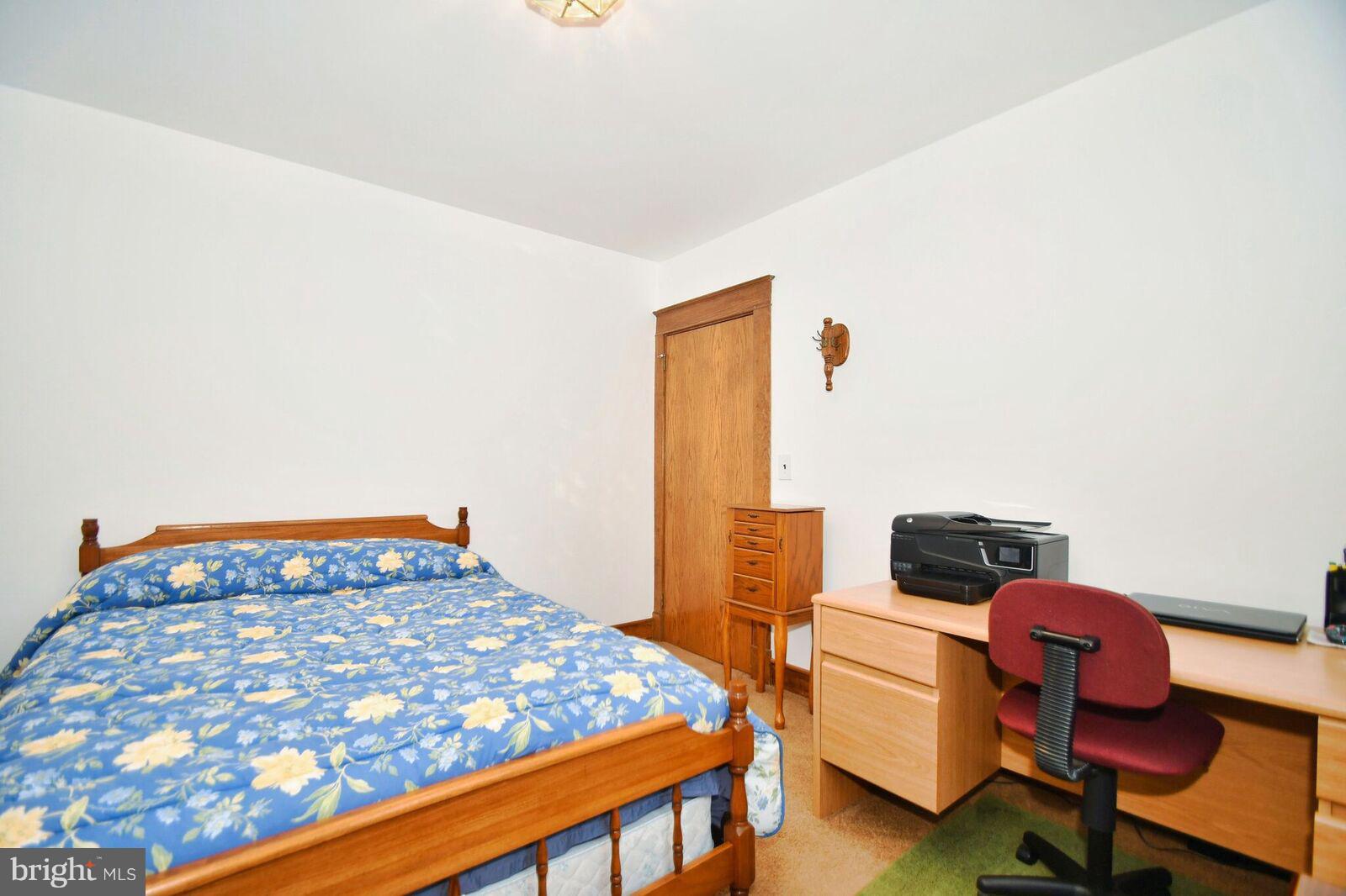2804 Sparrows Point Road Baltimore, MD 21219 - Photo 19 of 47 3rd Bedroom