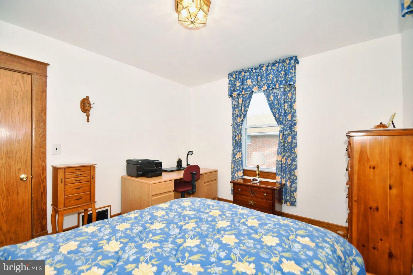 2804 Sparrows Point Road Baltimore, MD 21219 - Photo 20 of 47 2nd Bedroom