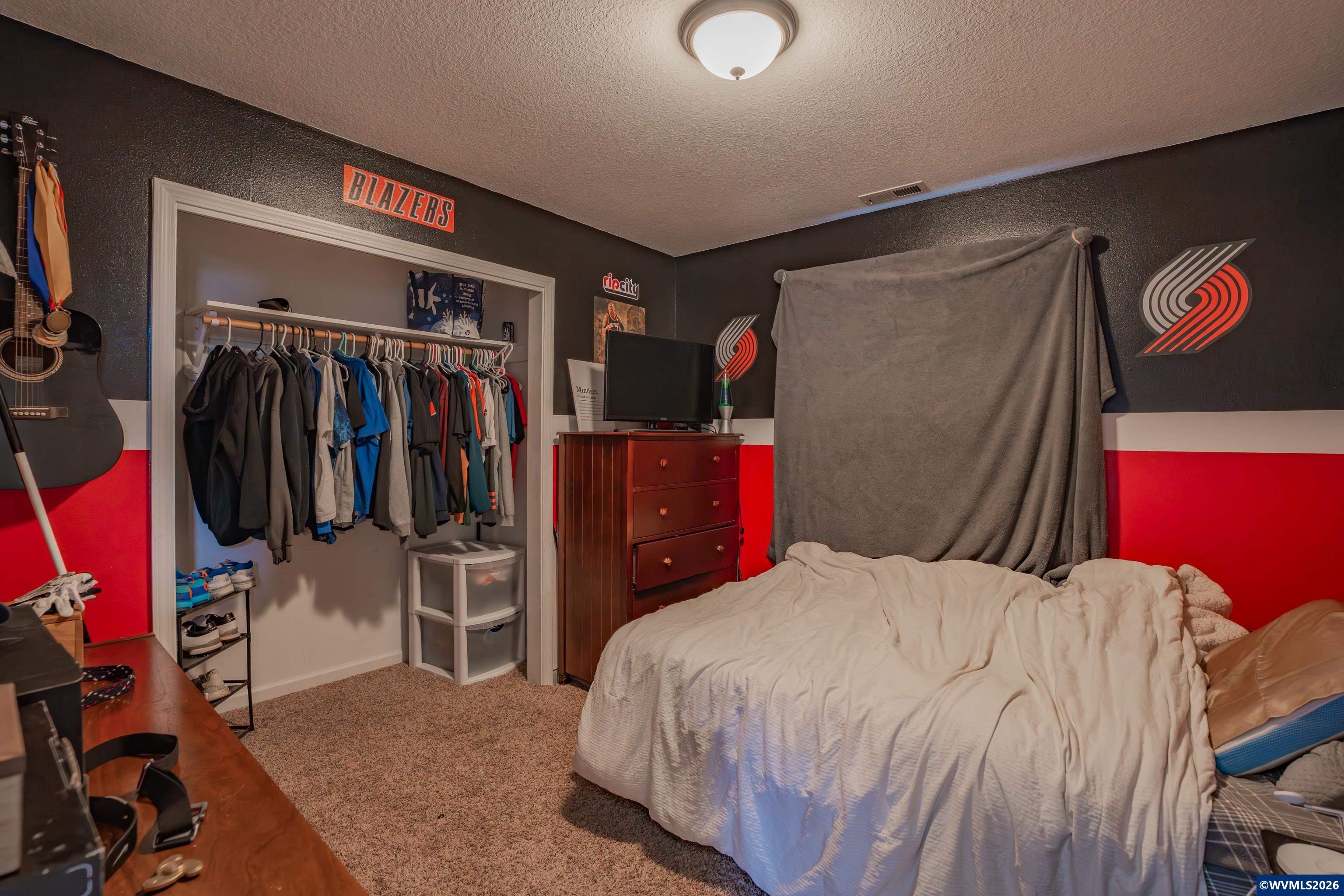 2147 Steelhead Court Lebanon, OR 97355 - Photo 25 of 34