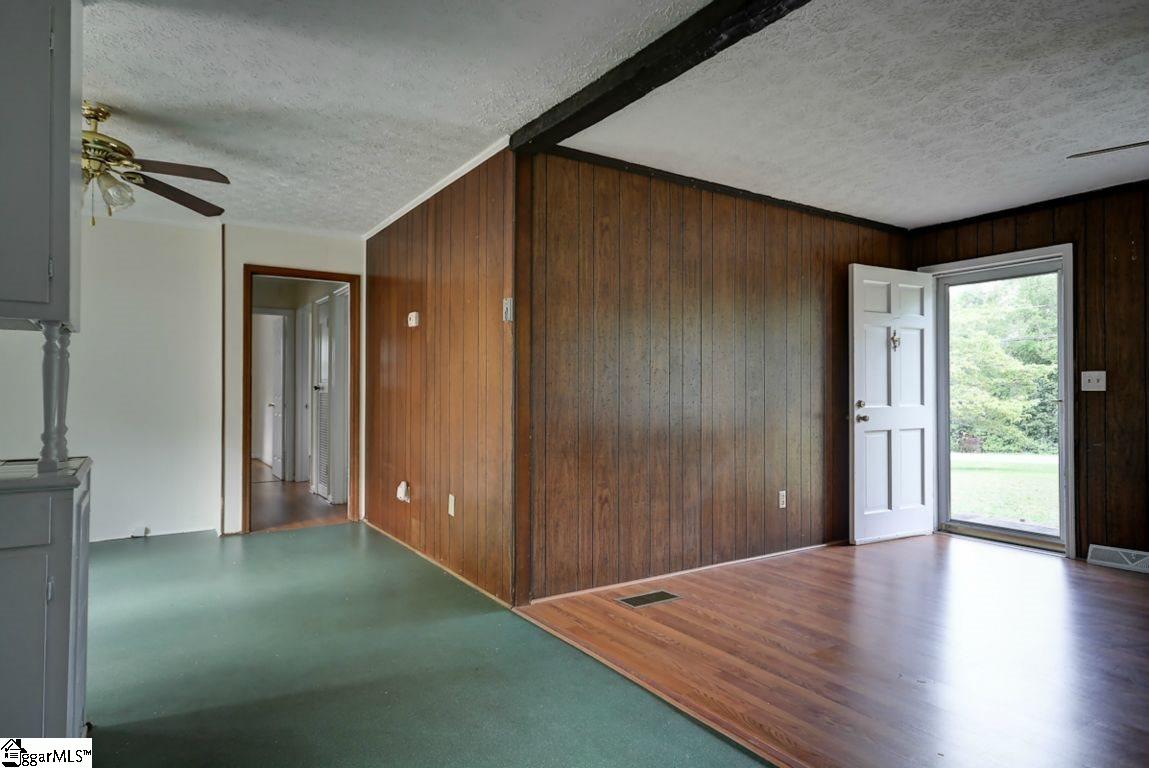 100 Incline Street Marietta, SC 29661 - Photo 6 of 30 Gallery Image 6