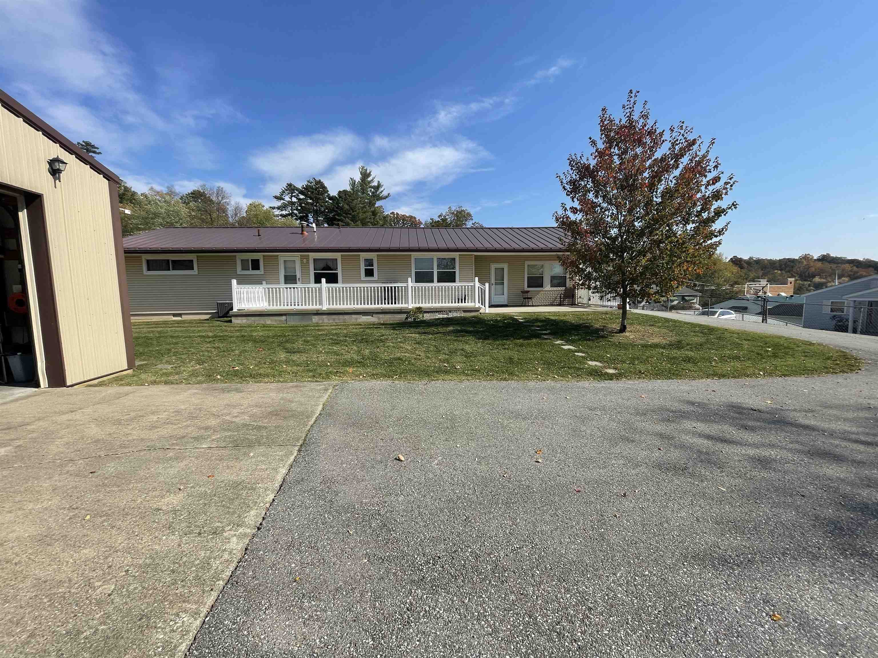 5911 Bybee Road Ashland, KY 41102 - Photo 37 of 38 Gallery Image 37