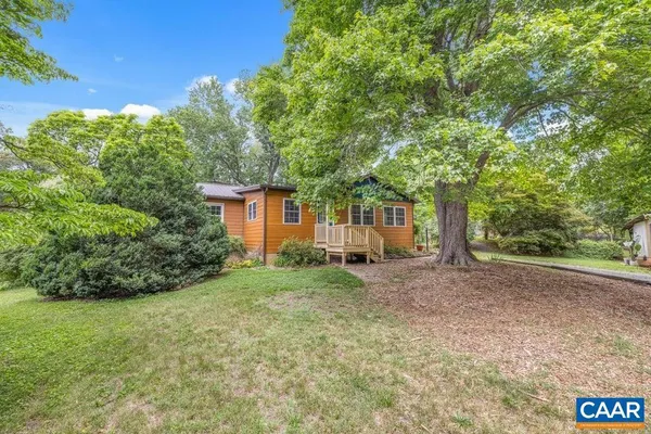 $358,000 | 190 Hayman Street, Scottsville, VA 24590