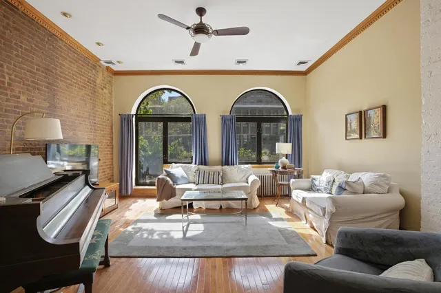 $3,850,000 | 255 West 70th Street | Upper West Side