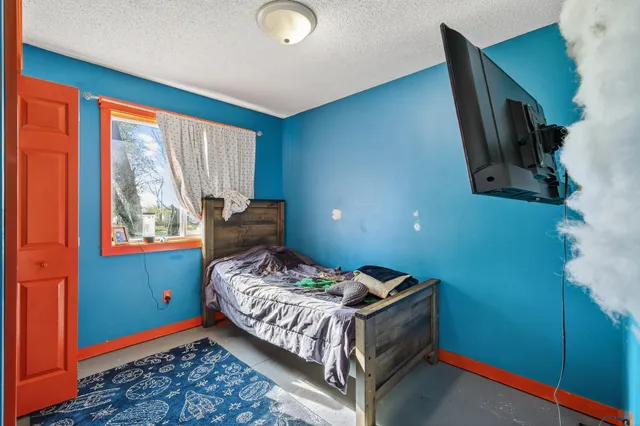 $355,000 | 14904 Highway 10, Elk River, MN 55330