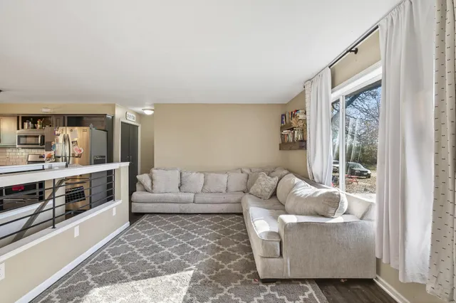 $355,000 | 14904 Highway 10, Elk River, MN 55330