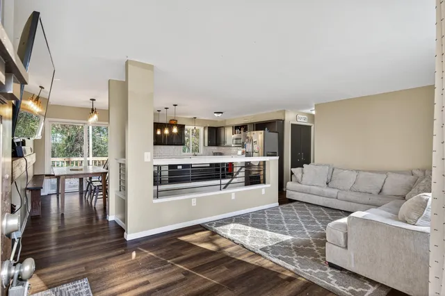 $355,000 | 14904 Highway 10, Elk River, MN 55330