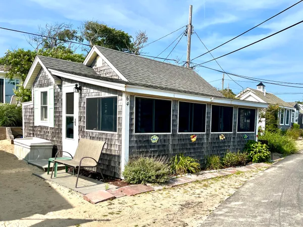 $299,999 | 217 Old Wharf Road, Unit 64, Dennis Port, MA 02639