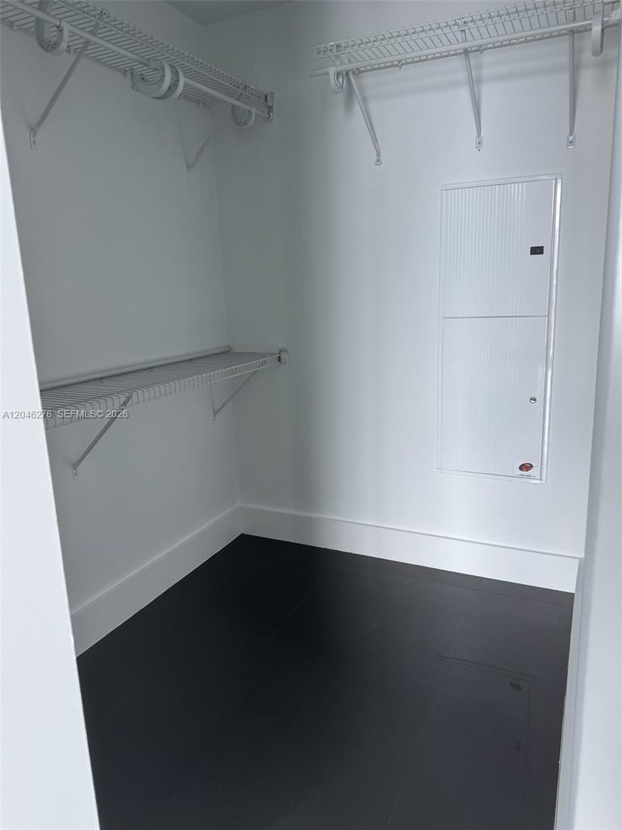 185 Southwest 7th Street, Unit 3009 Miami, FL 33130 - Photo 15 of 19