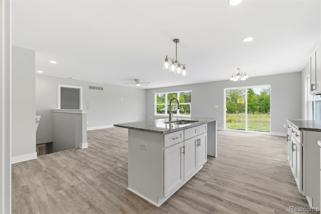 2279 Baltimore Davison, MI 48423 - Photo 9 of 26
