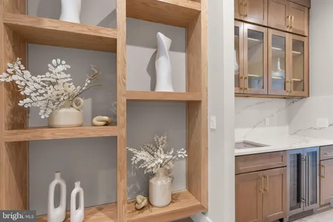 $3,549,950 | 6329 Halsey Road, McLean, VA 22101