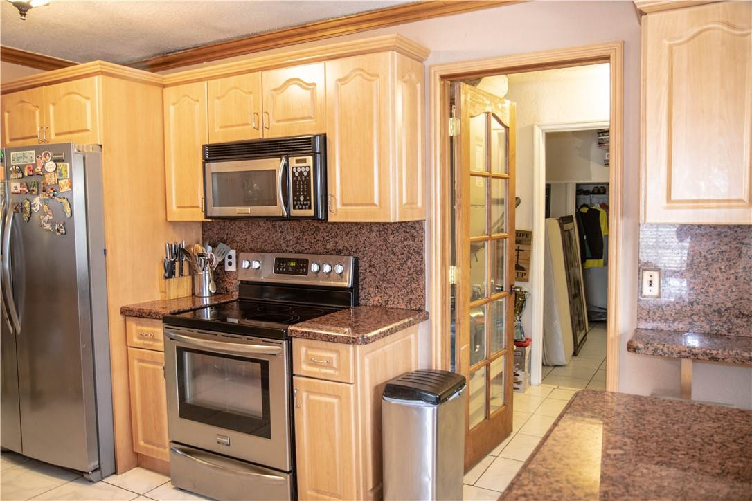 22268 Southwest 66th Avenue Boca Raton, FL 33428 - Photo 8 of 14 Photo 8