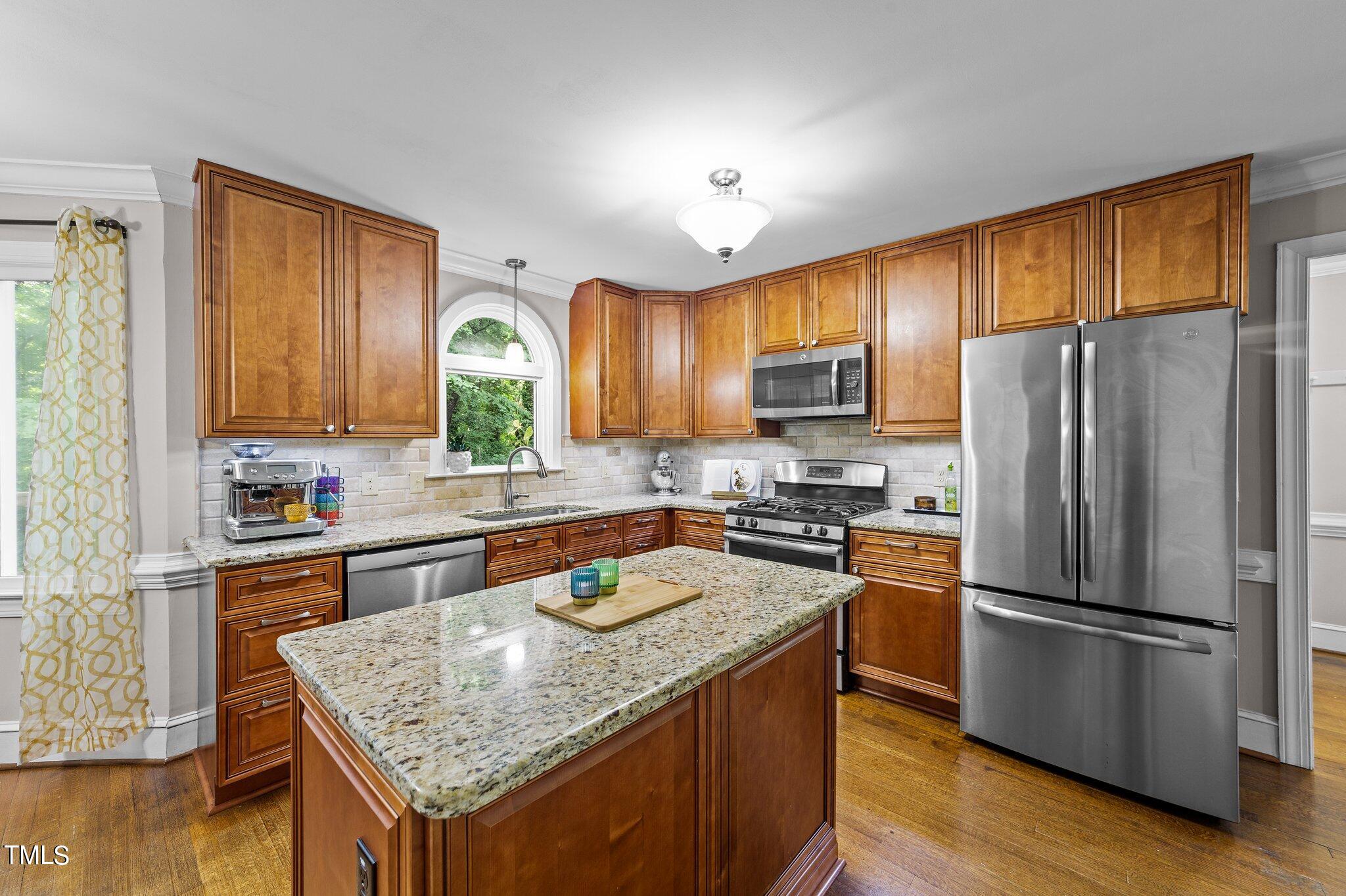 6000 Tarnhour Court Raleigh, NC 27612 - Photo 3 of 60 32-web-or-mls-VB4A7462
