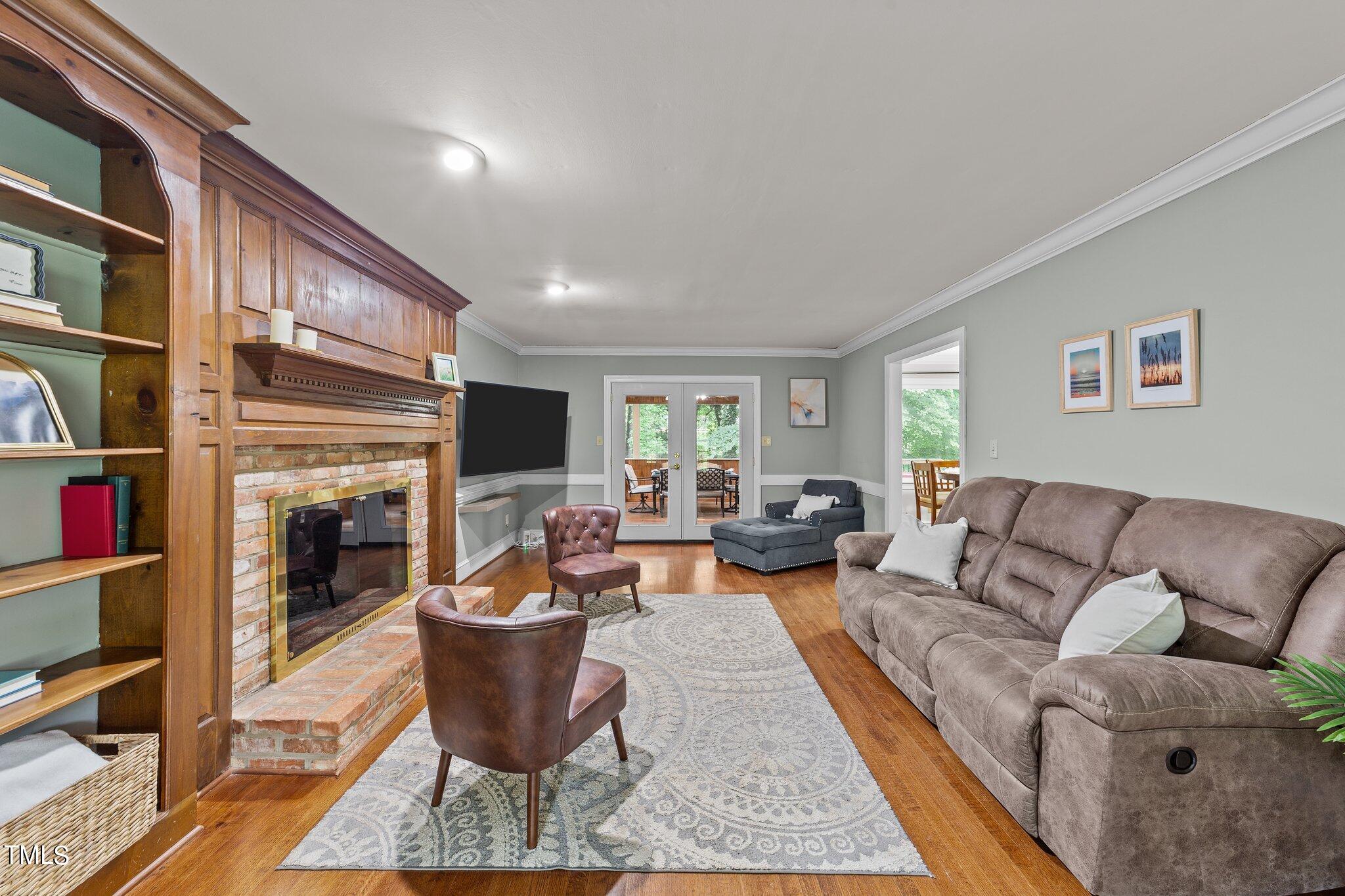 6000 Tarnhour Court Raleigh, NC 27612 - Photo 4 of 60 26-web-or-mls-VB4A7429