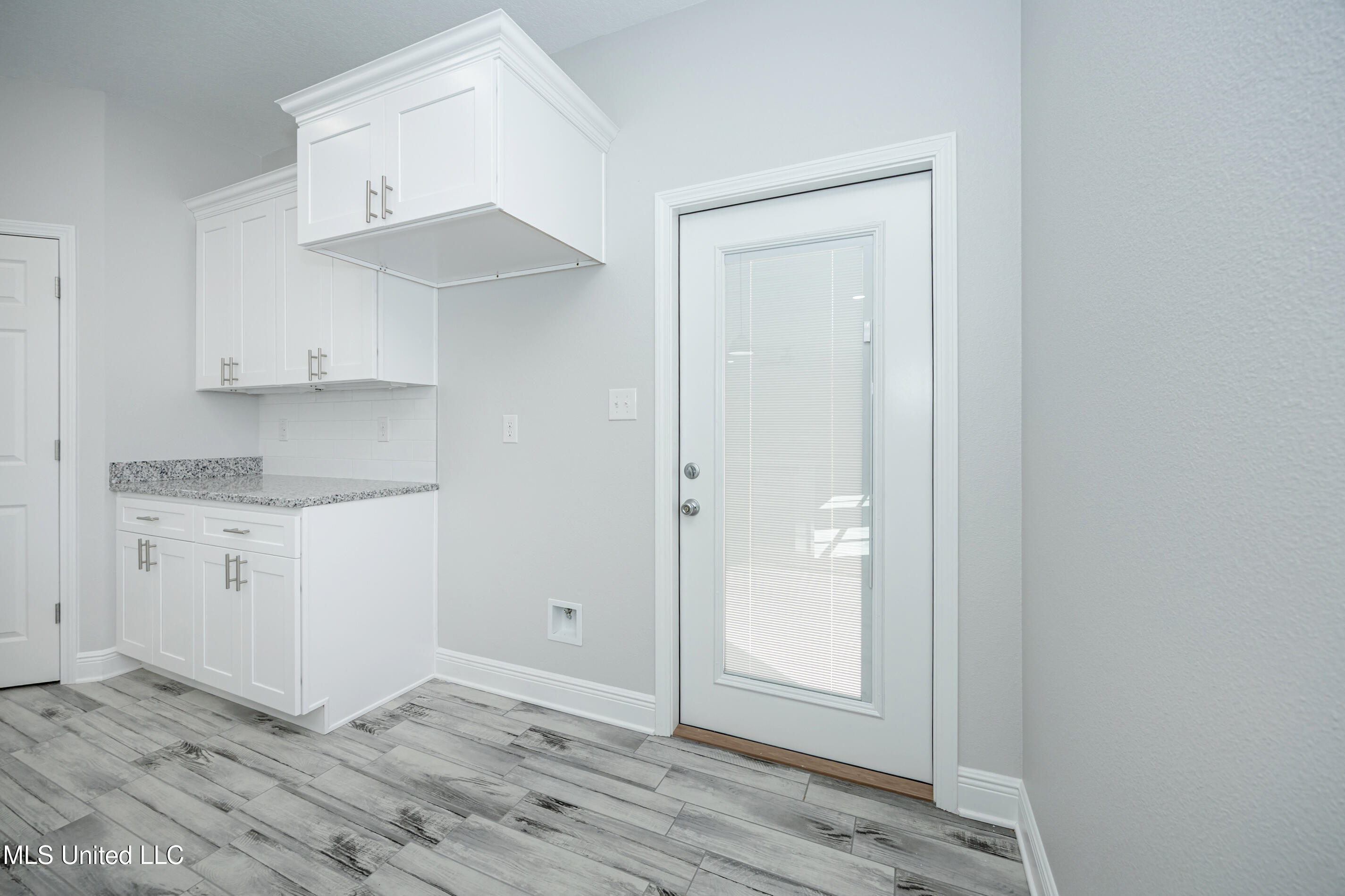 700 Peach Street Ocean Springs, MS 39564 - Photo 25 of 66 IMG_4976